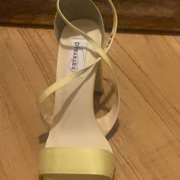 DYEABLE’S Shoes - Shoes 🌻